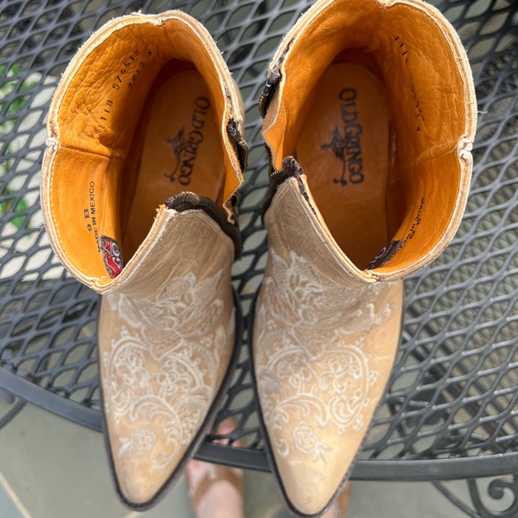 🔥Old Gringo Tan Embroidered VERY Distressed Ankle Boots, EUC, 9 (Actual Photos) - Picture 15 of 16